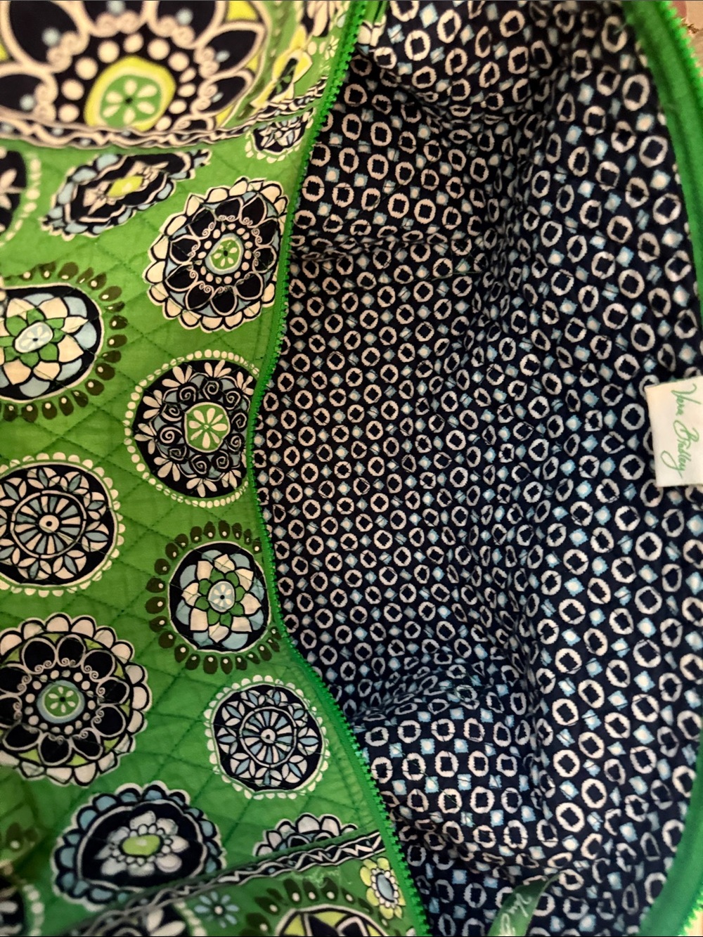 Vera Bradley Green Quilted Floral Medallion Weekender - Picture 6 of 6